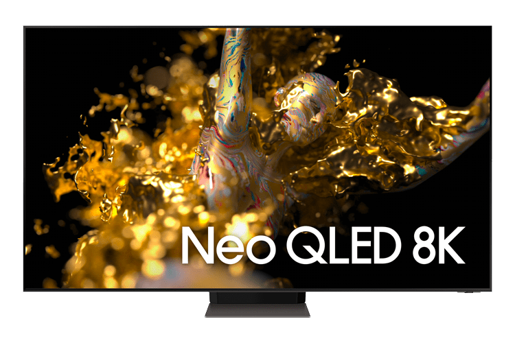 Imagem da TV QN700B exibindo na tela um fundo preto e no meio exibe uma imagem parecida com um Robô na cor dourada e com alguns detalhes coloridos. Um dos principais pontos dessa TV é 8K Real.