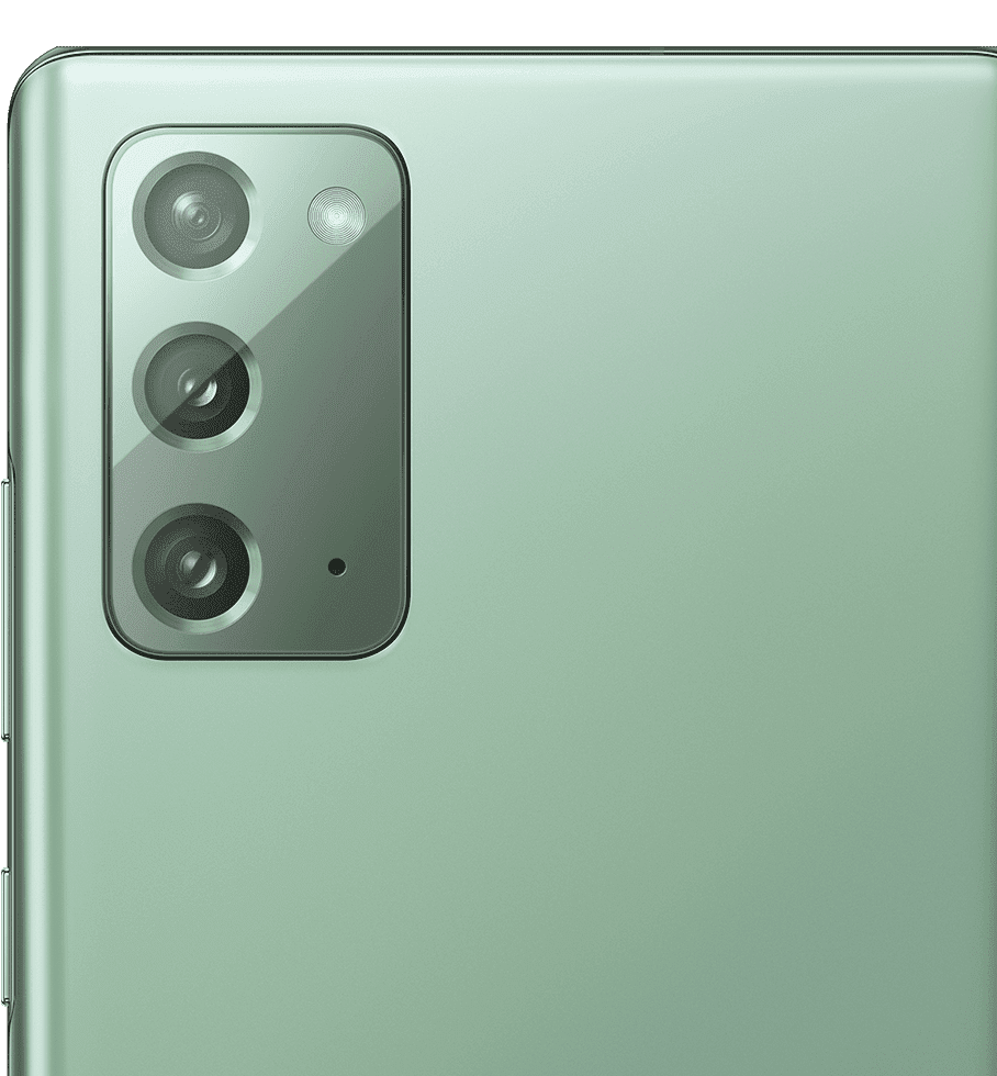 Imagem aproximada da câmera traseira do Galaxy Note20 na cor verde Mystic.